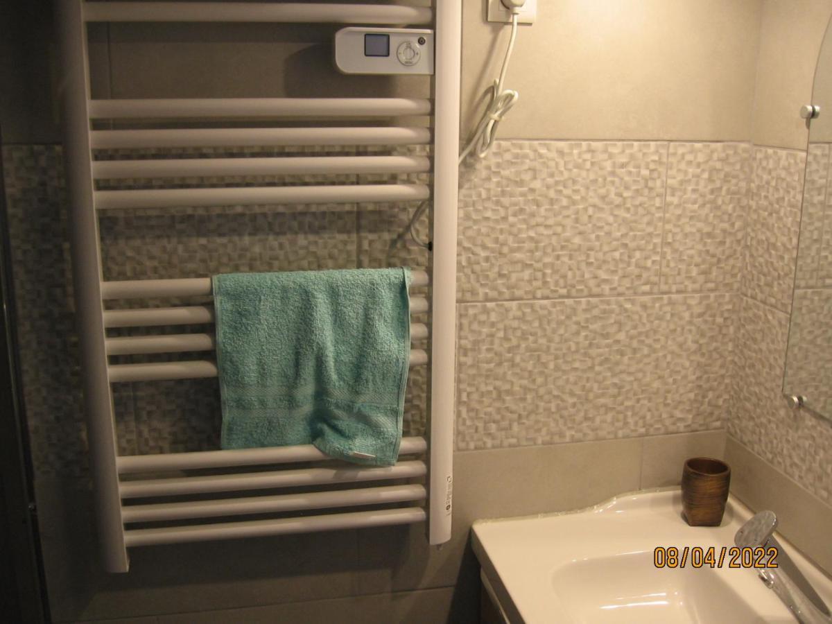 Appartement Avec Chambre En Mezzanine Rognac Dış mekan fotoğraf