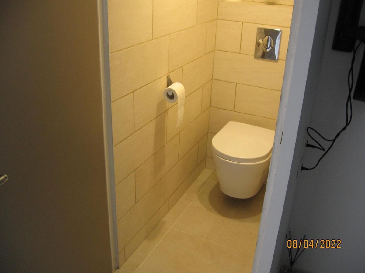Appartement Avec Chambre En Mezzanine Rognac Dış mekan fotoğraf