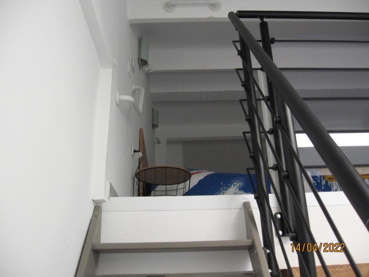 Appartement Avec Chambre En Mezzanine Rognac Dış mekan fotoğraf